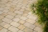Granit - Pflaster Sunny Yellow 14-26x14x5 cm, gesägt & getrommelt